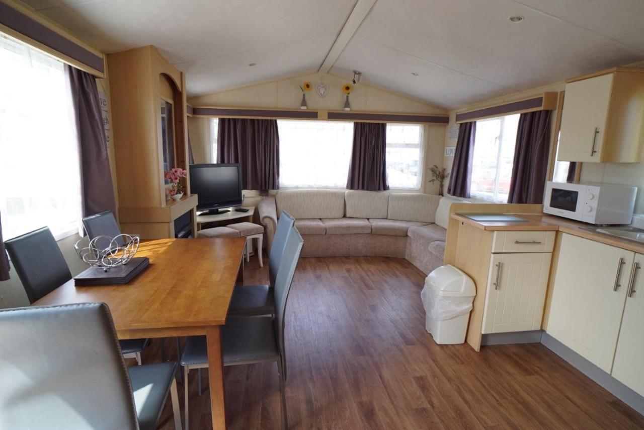 Lyntons 3 Bedroom Caravan Pets Stay Free Linen Included Heacham Exterior foto